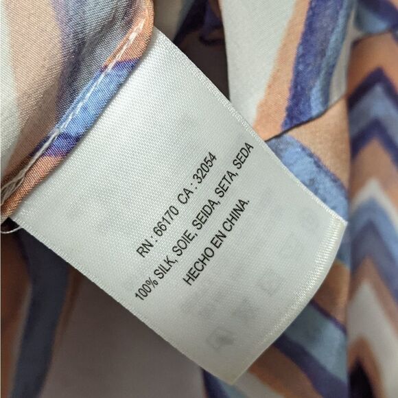 KACHEL 100% Silk Chevron Petal Sleeve Top XL - Picture 7 of 9